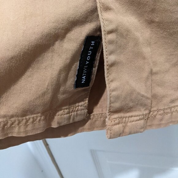 New Native Youth | 3D Pocket Cotton Button-Up Camp Shirt - Picture 7 of 7